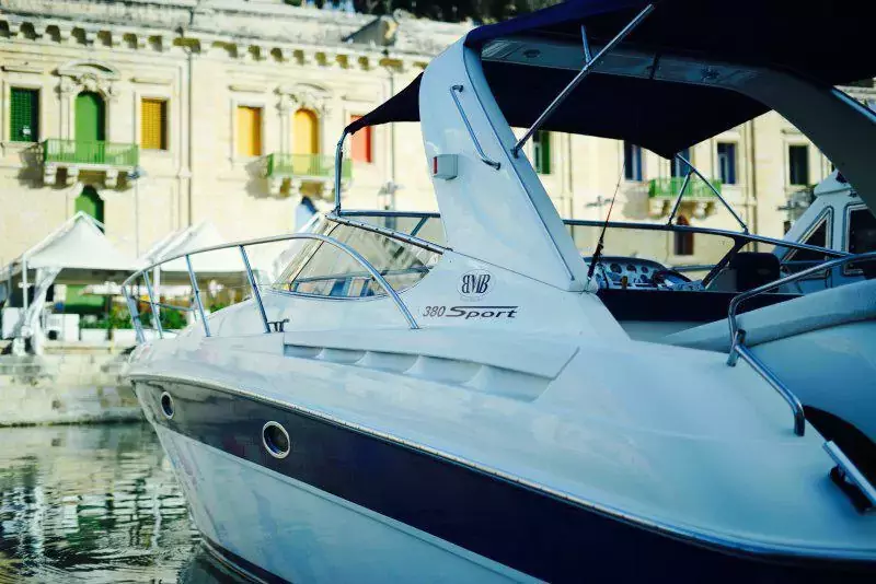 Valetta BMB by Bavaria Yachts - Special Offer for a private Power Boat Rental in La Spezia with a crew