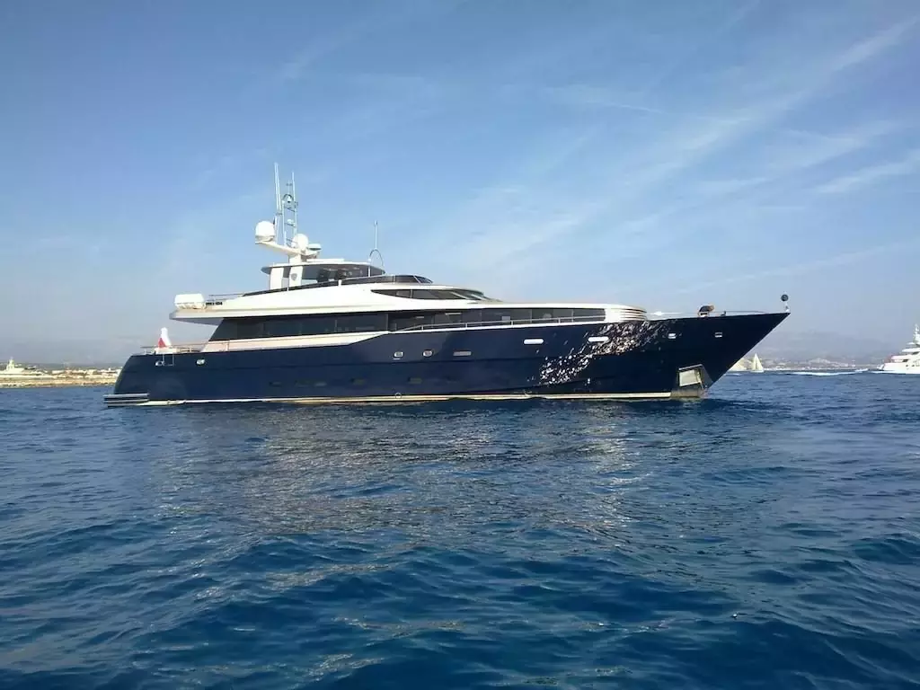 XO of the Seas by Ustaoglu Shipyard - Special Offer for a private Motor Yacht Charter in St Tropez with a crew