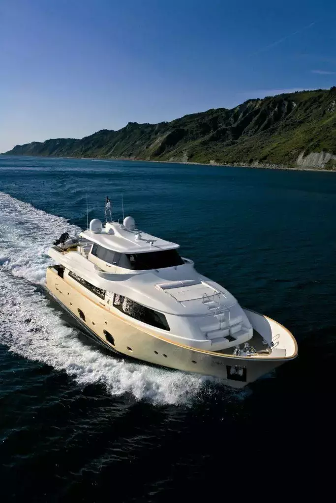 Ziacanaia by Ferretti - Special Offer for a private Motor Yacht Charter in Antigua with a crew