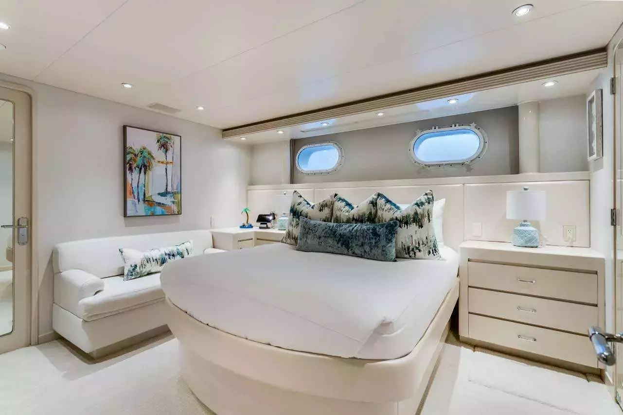 Cupcake by Westship - Top rates for a Rental of a private Superyacht in Anguilla