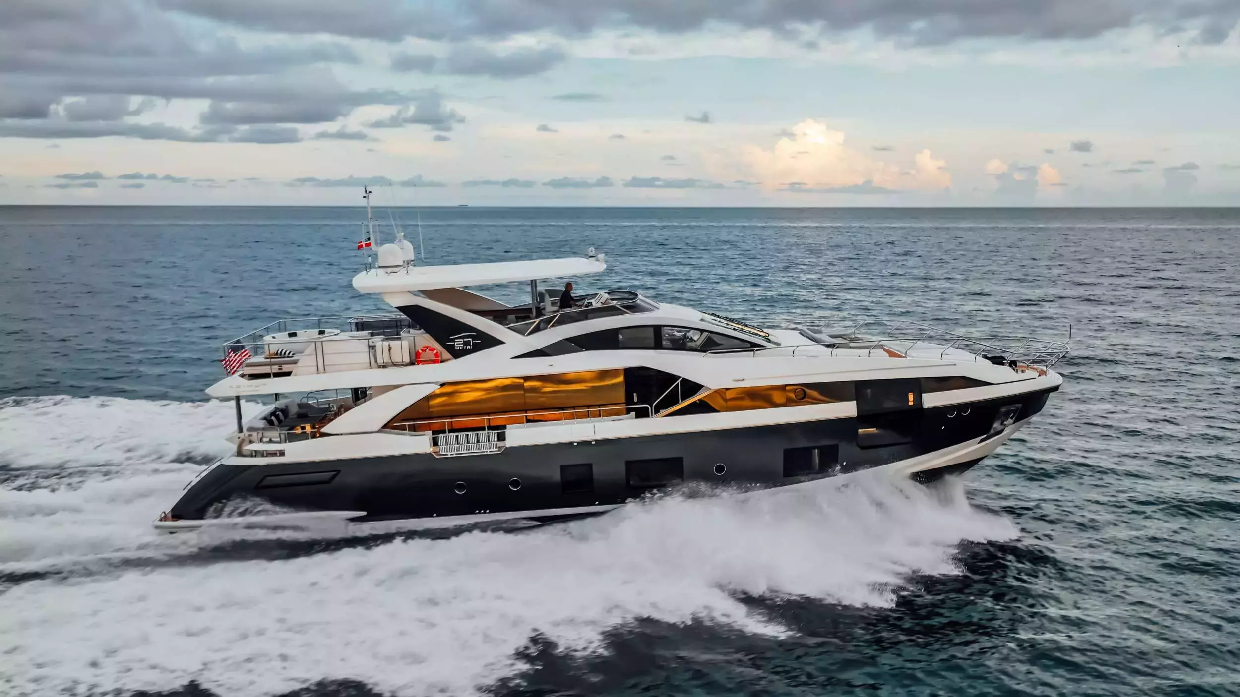 Majestic Moments by Azimut - Special Offer for a private Superyacht Charter in Nassau with a crew