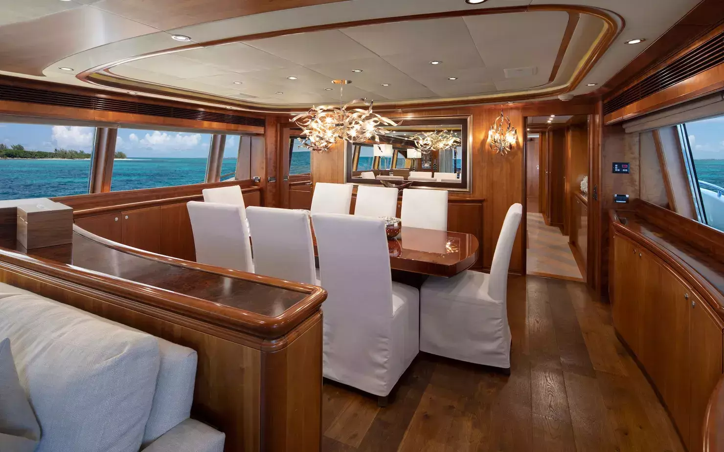 Mambo by Ferretti - Special Offer for a private Superyacht Charter in Freeport with a crew