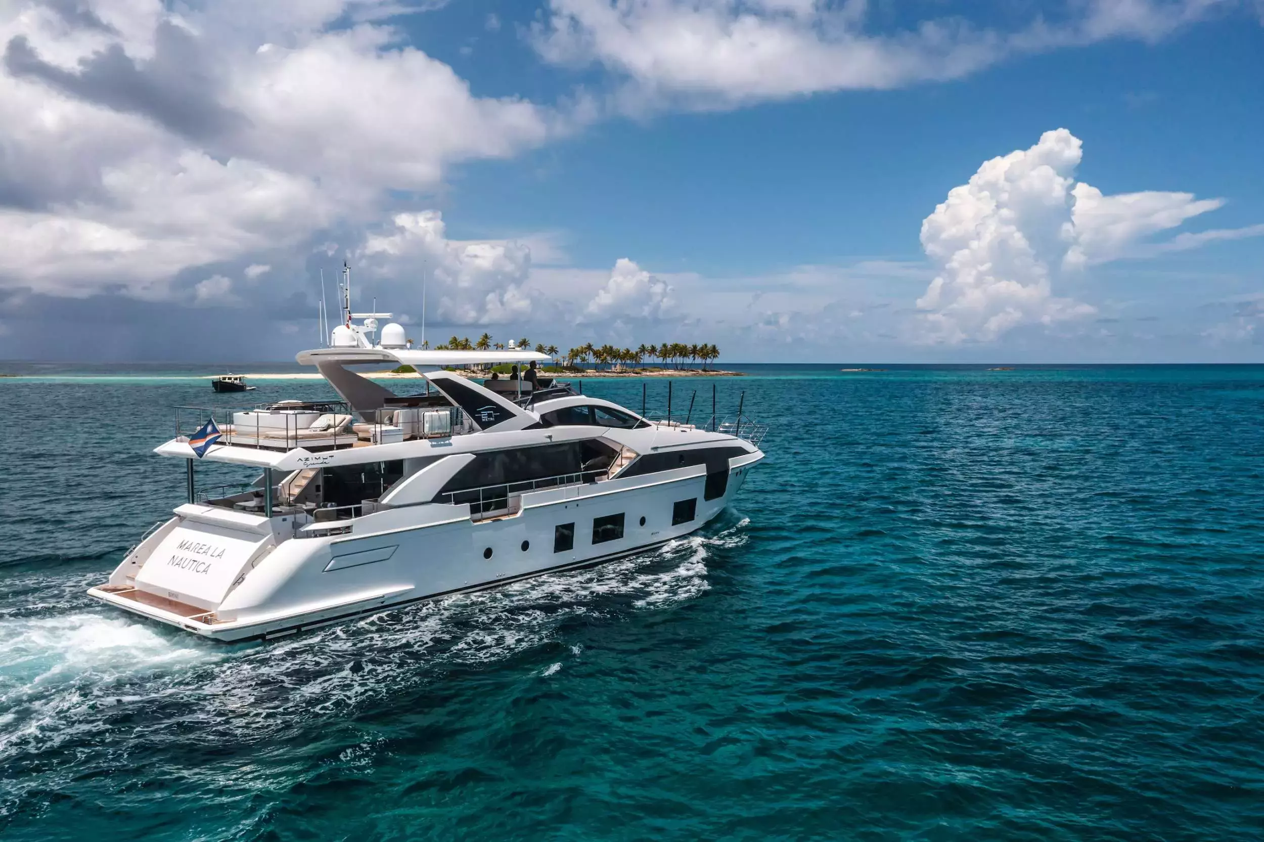 Marea La Nautica by Azimut - Special Offer for a private Motor Yacht Charter in Harbour Island with a crew