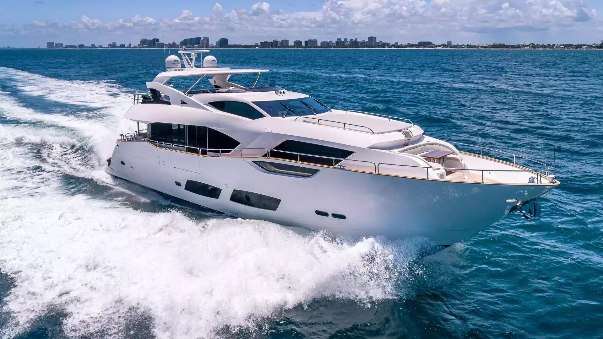 Mirracle by Sunseeker - Special Offer for a private Motor Yacht Charter in Normans Cay with a crew
