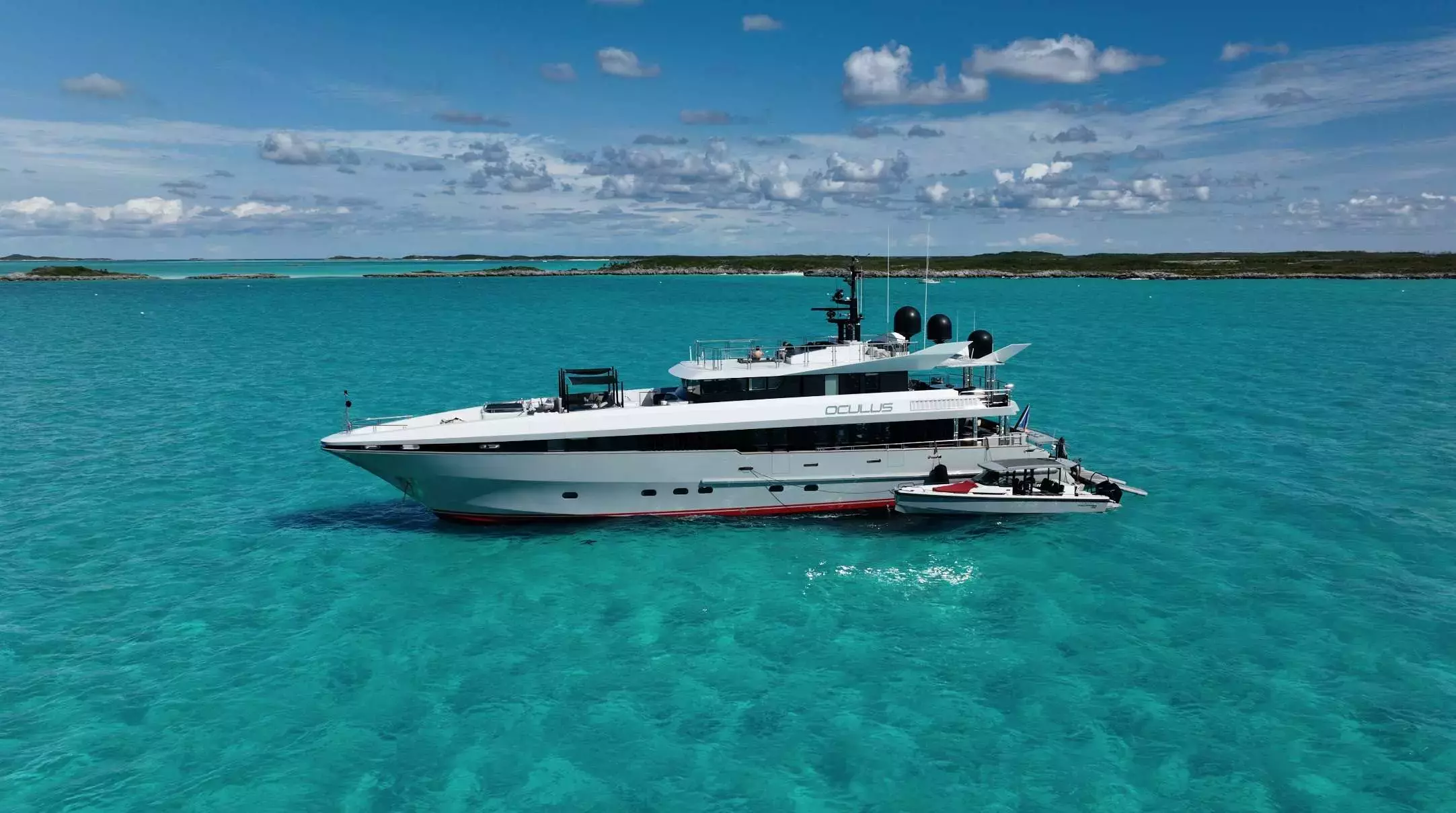 Oculus by Oceanfast - Special Offer for a private Superyacht Charter in Harbour Island with a crew