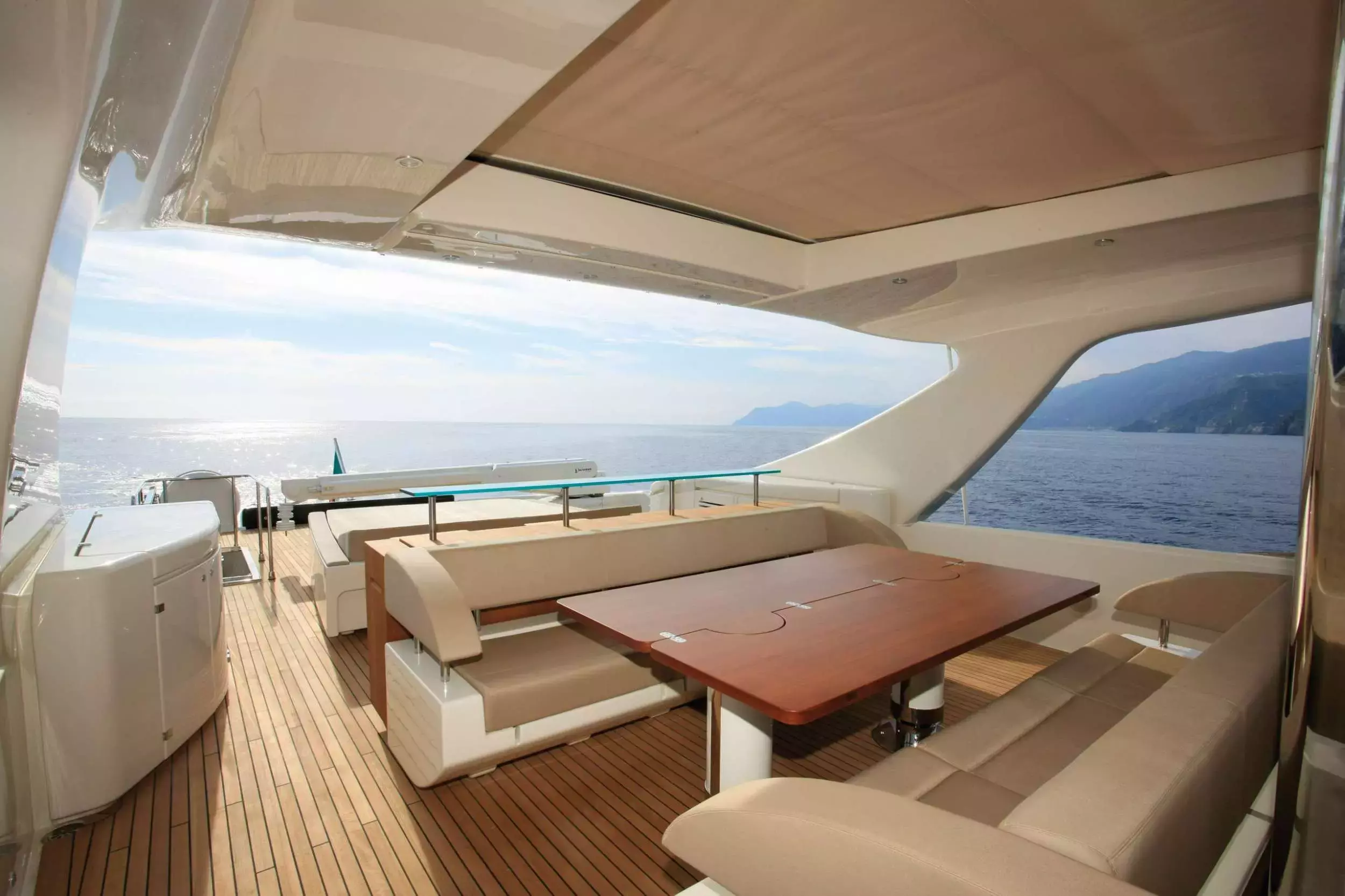Privilegio by Riva - Special Offer for a private Motor Yacht Charter in Harbour Island with a crew