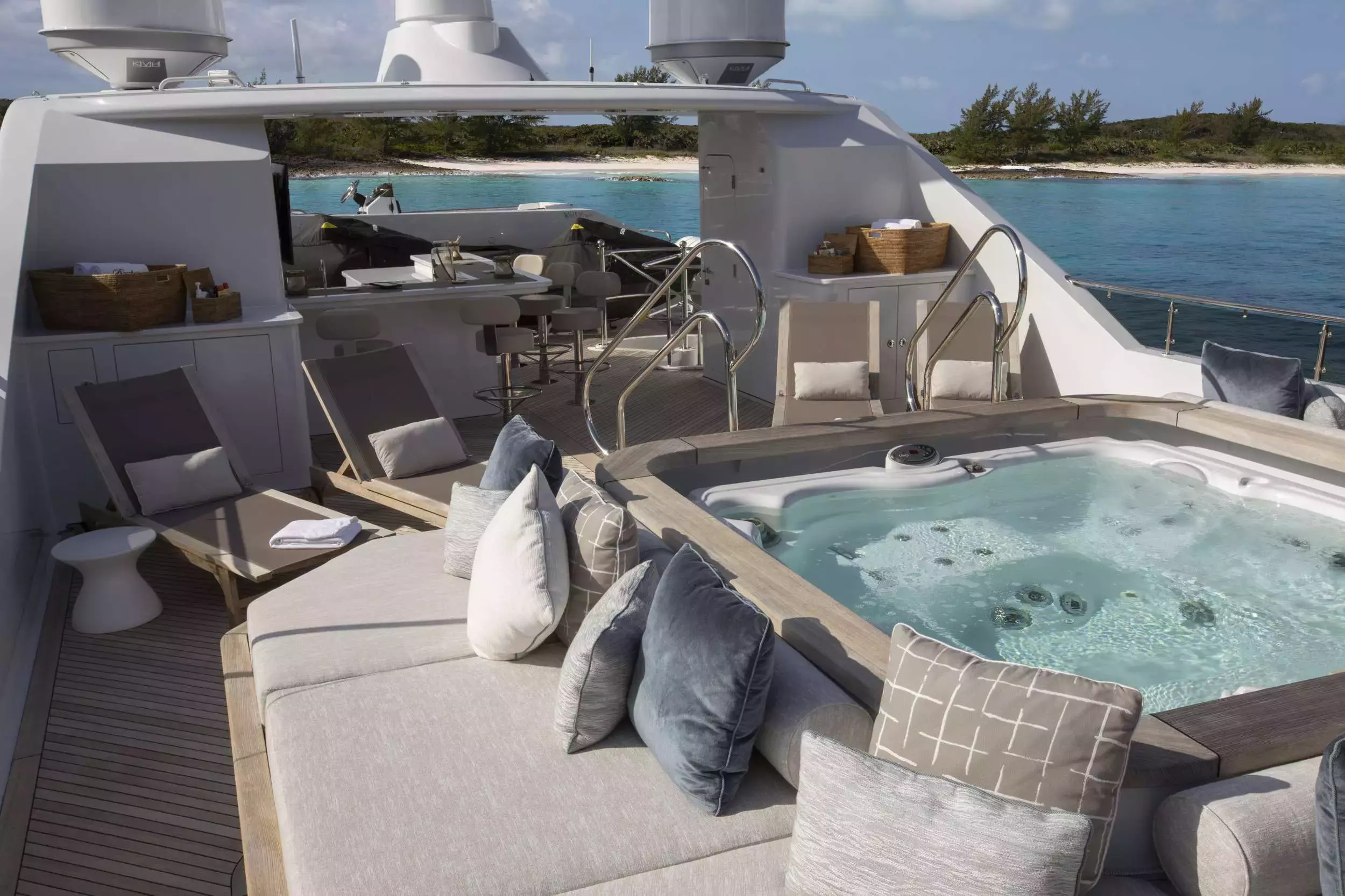 Second Love by Westport - Special Offer for a private Superyacht Charter in Miami with a crew