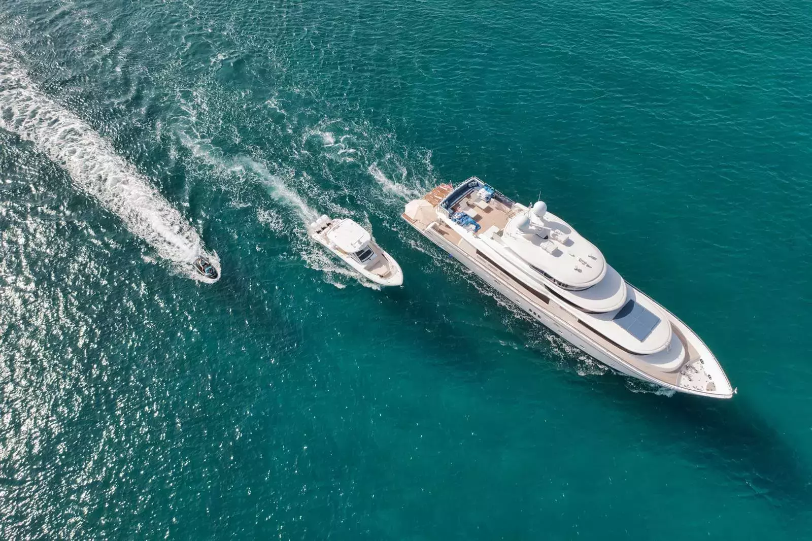 She's a Peach by Johnson Yachts - Special Offer for a private Motor Yacht Charter in Normans Cay with a crew