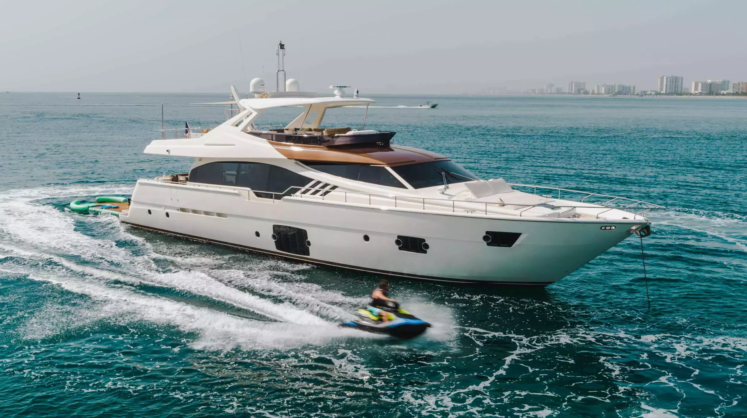 Top Shelf by Ferretti - Special Offer for a private Motor Yacht Charter in Harbour Island with a crew