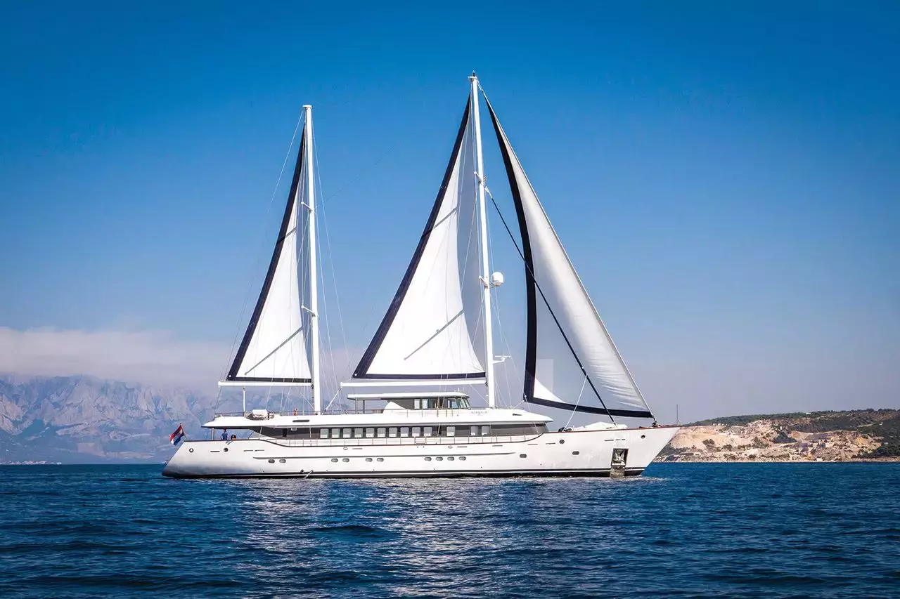 Aiaxaia by Brodosplit - Top rates for a Charter of a private Motor Sailer in Croatia
