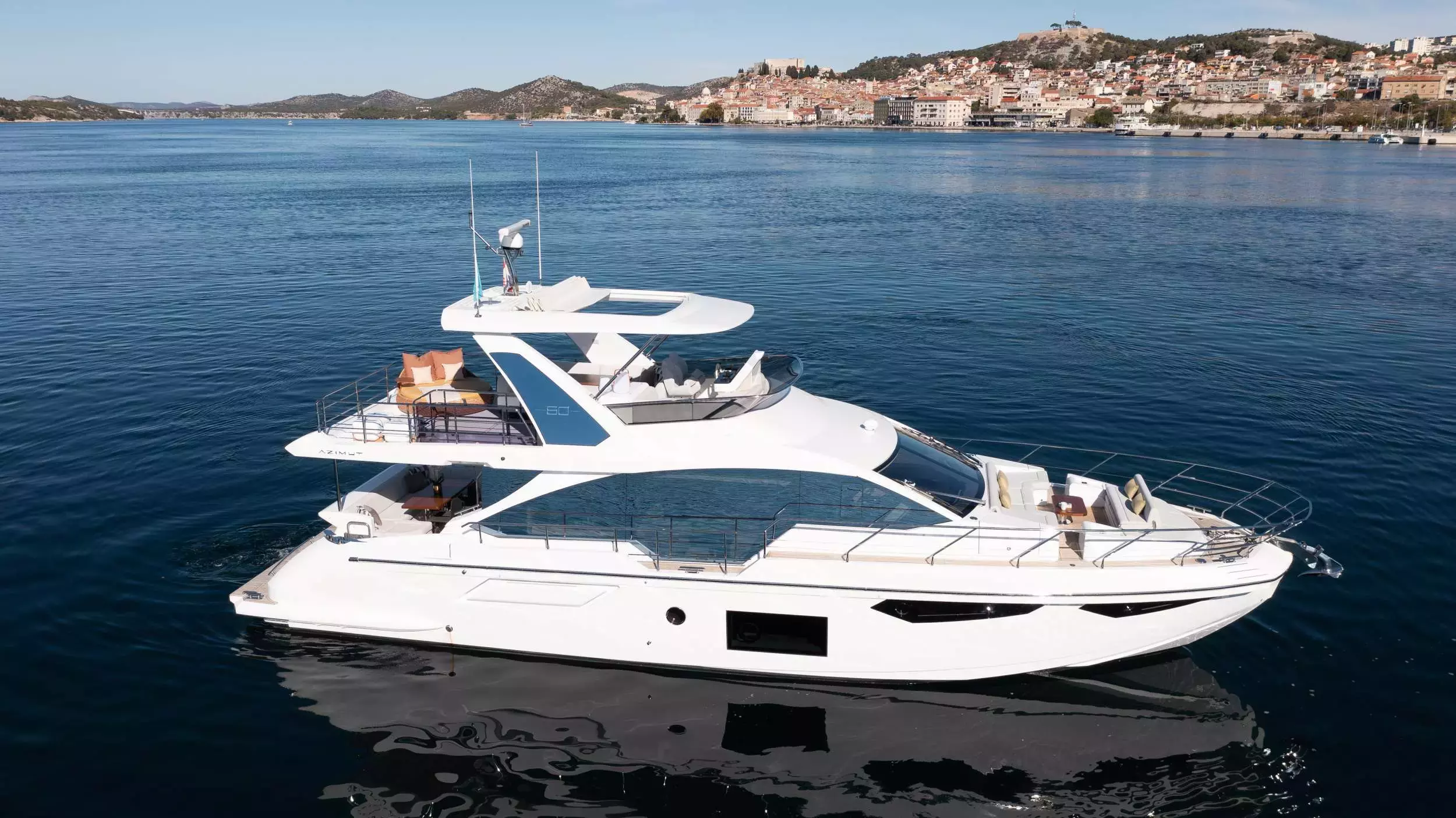 Alibaba by Azimut - Special Offer for a private Motor Yacht Charter in Hvar with a crew