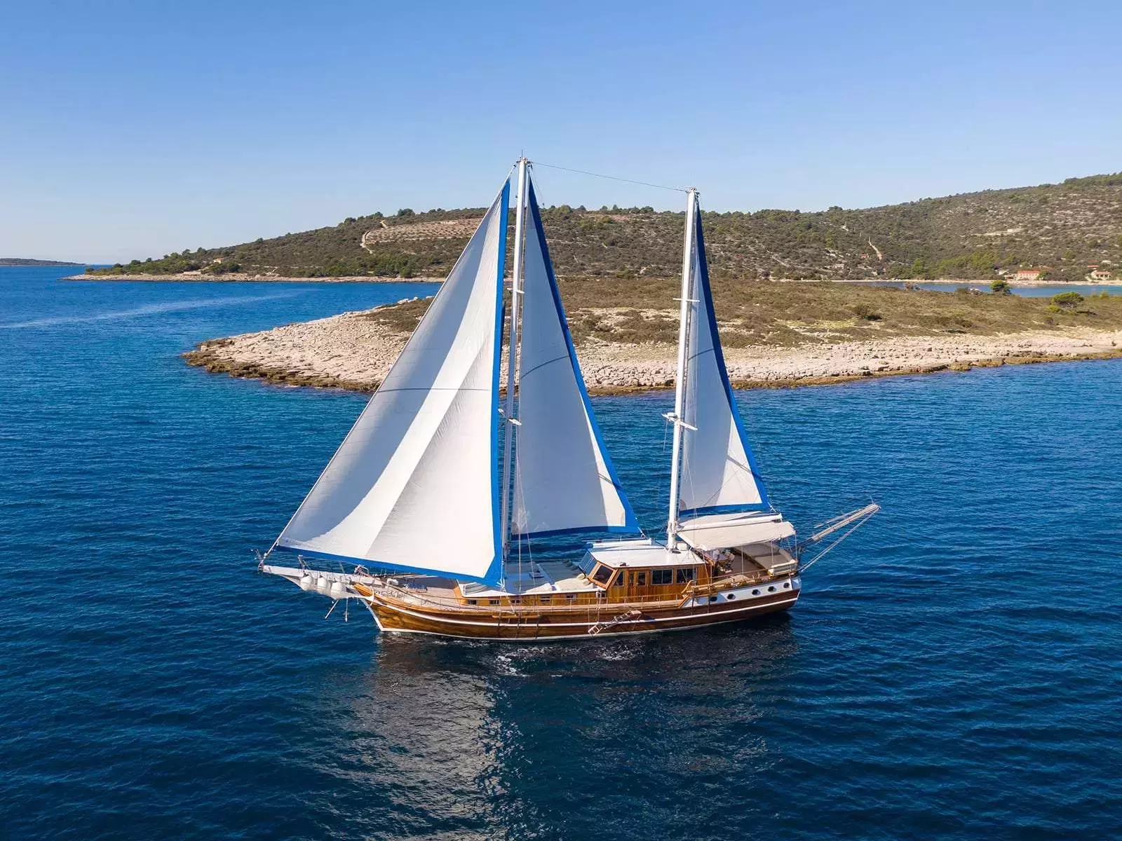 Andi Star by Custom Made - Special Offer for a private Motor Sailer Rental in Split with a crew