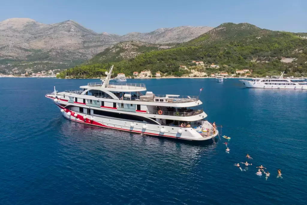 Antaris by Custom Made - Top rates for a Charter of a private Superyacht in Croatia