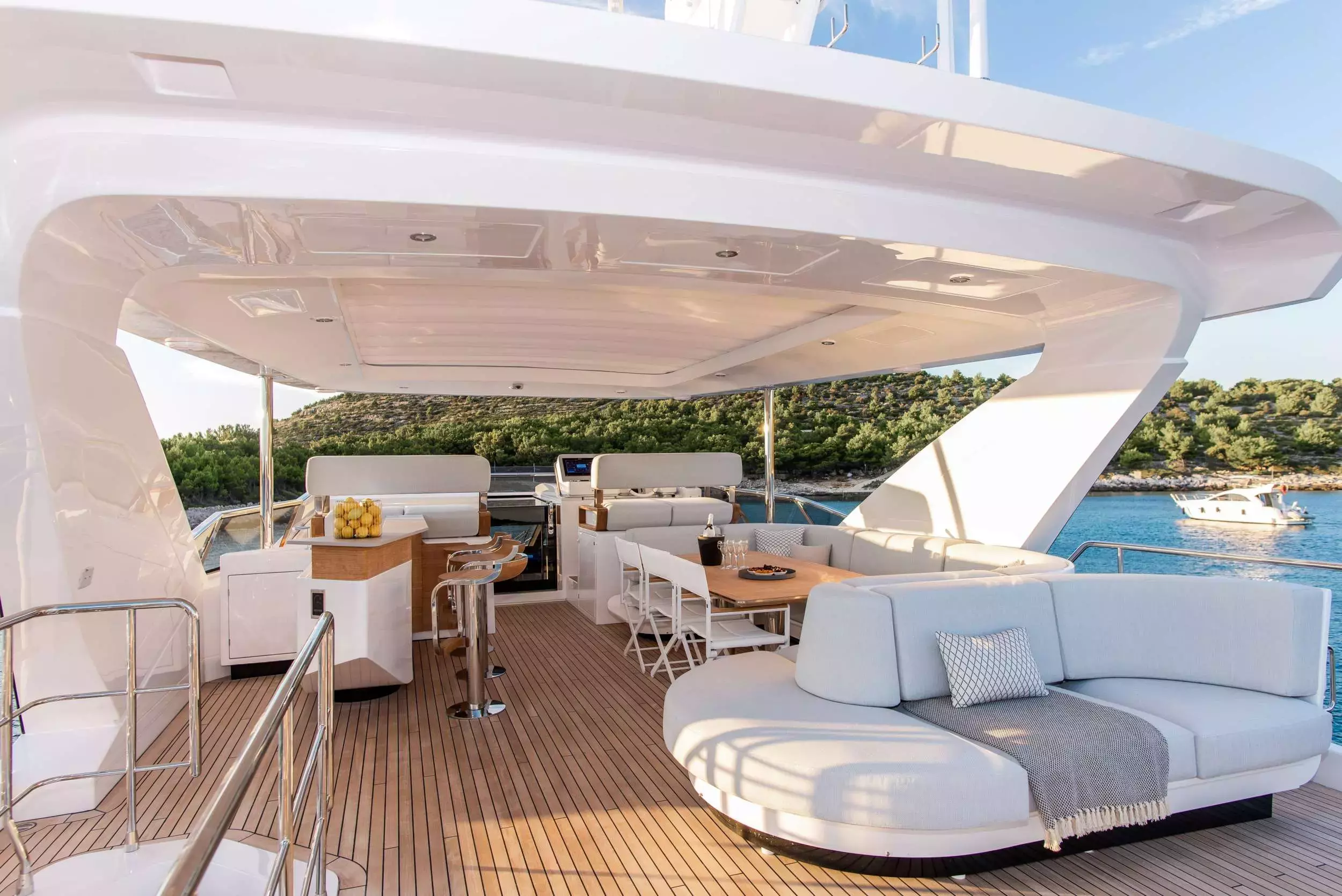 Dawo by Azimut - Special Offer for a private Superyacht Charter in Trogir with a crew