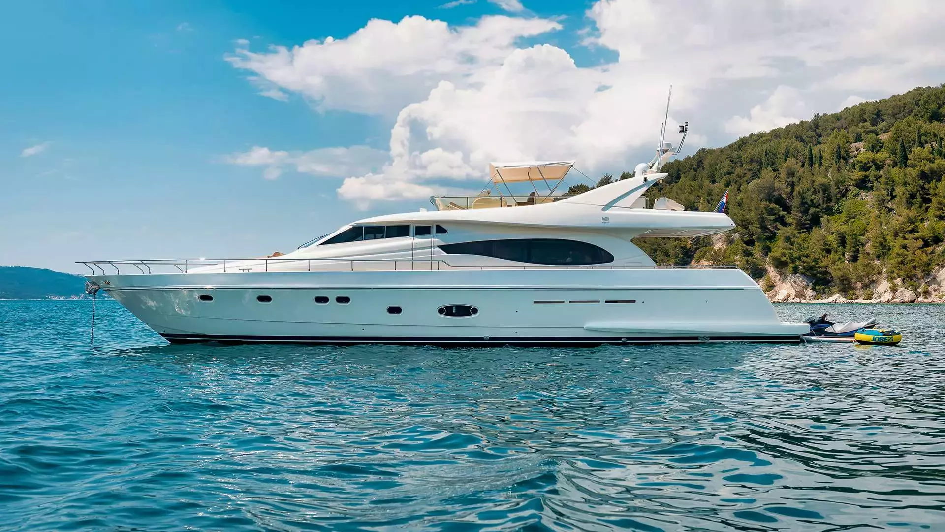 Marino by Ferretti - Special Offer for a private Motor Yacht Charter in Tribunj with a crew