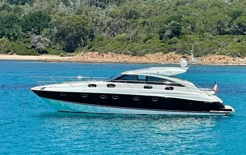 Bora by Princess - Special Offer for a private Motor Yacht Charter in Cap DAil with a crew