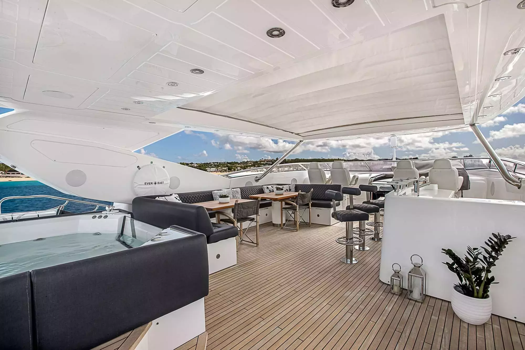 Evereast by Sunseeker - Special Offer for a private Motor Yacht Charter in Golfe-Juan with a crew