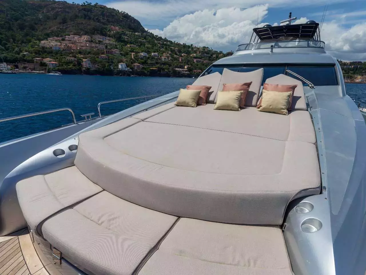 Mr Sea by Sunseeker - Special Offer for a private Motor Yacht Charter in Cap DAil with a crew