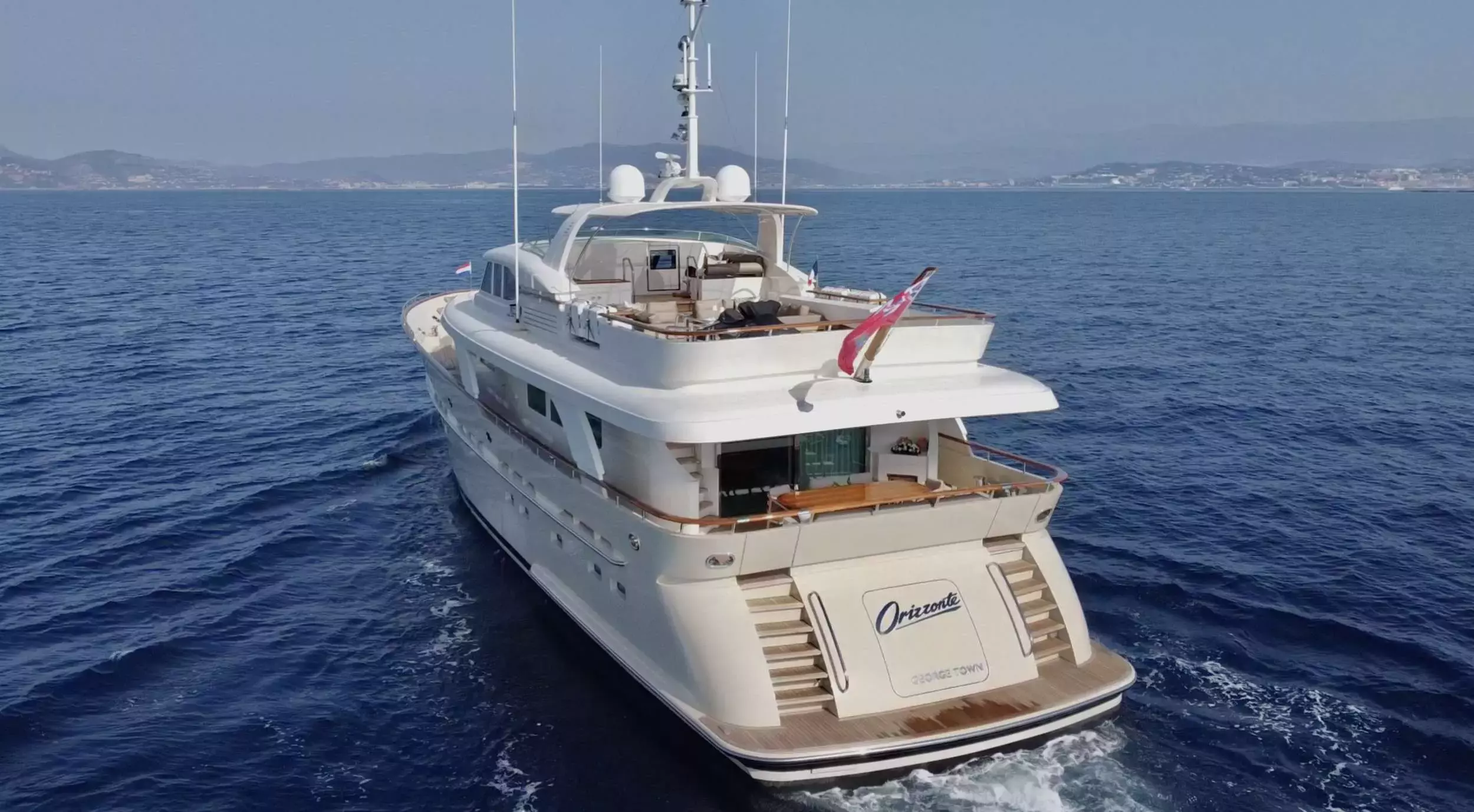 Orizzonte by Custom Made - Special Offer for a private Motor Yacht Charter in Cap DAil with a crew