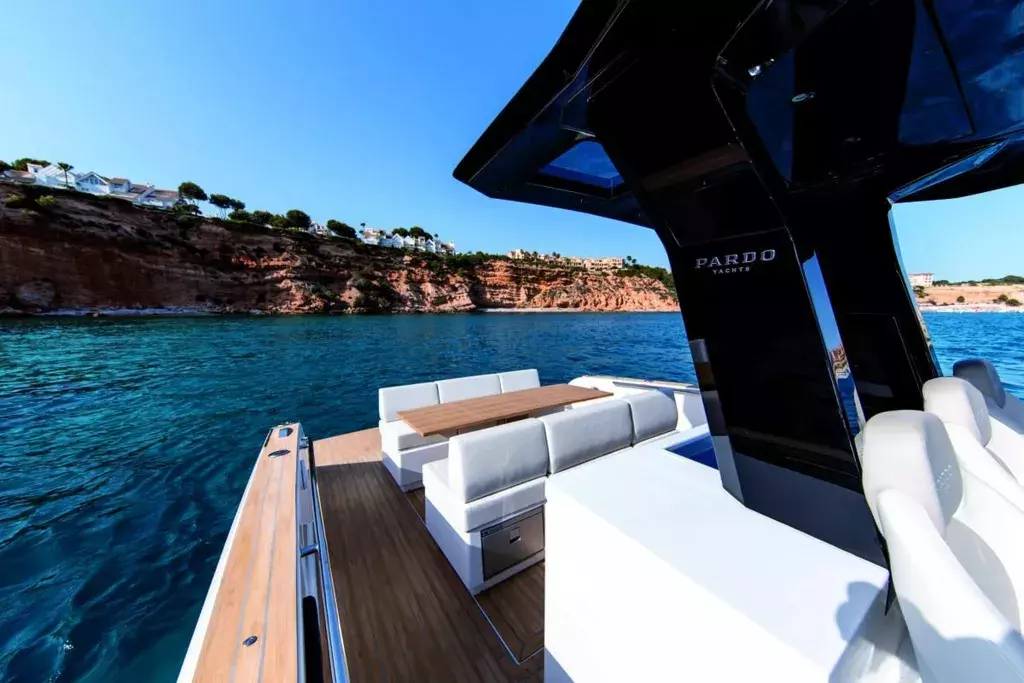 Paloma by Pardo - Special Offer for a private Motor Yacht Charter in Cap DAil with a crew