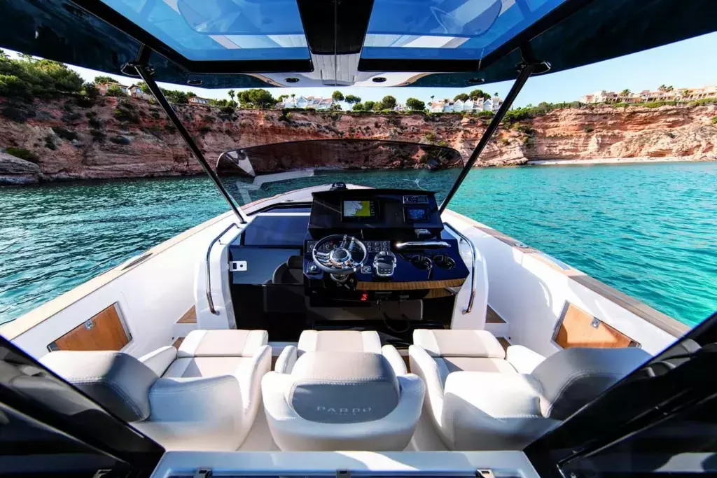 Paloma by Pardo - Special Offer for a private Motor Yacht Charter in Sardinia with a crew