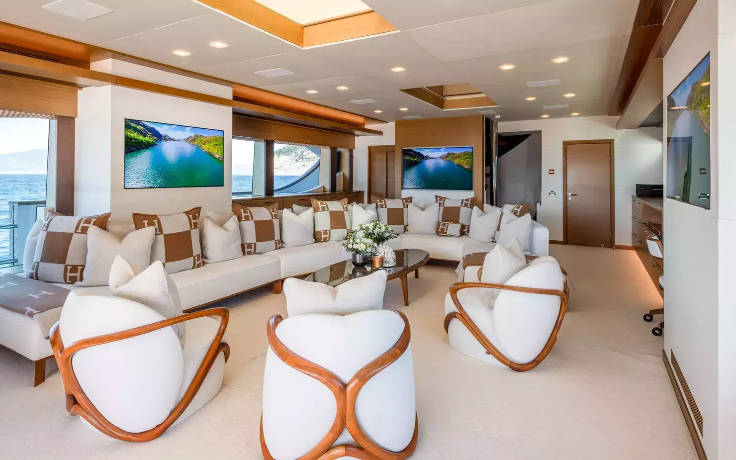 Quantum H by Tamsen Yachts - Top rates for a Charter of a private Superyacht in Spain