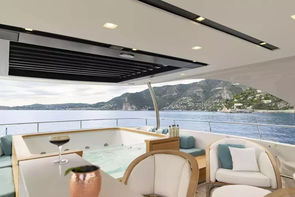 Sosa by Sanlorenzo - Special Offer for a private Superyacht Charter in Nice with a crew