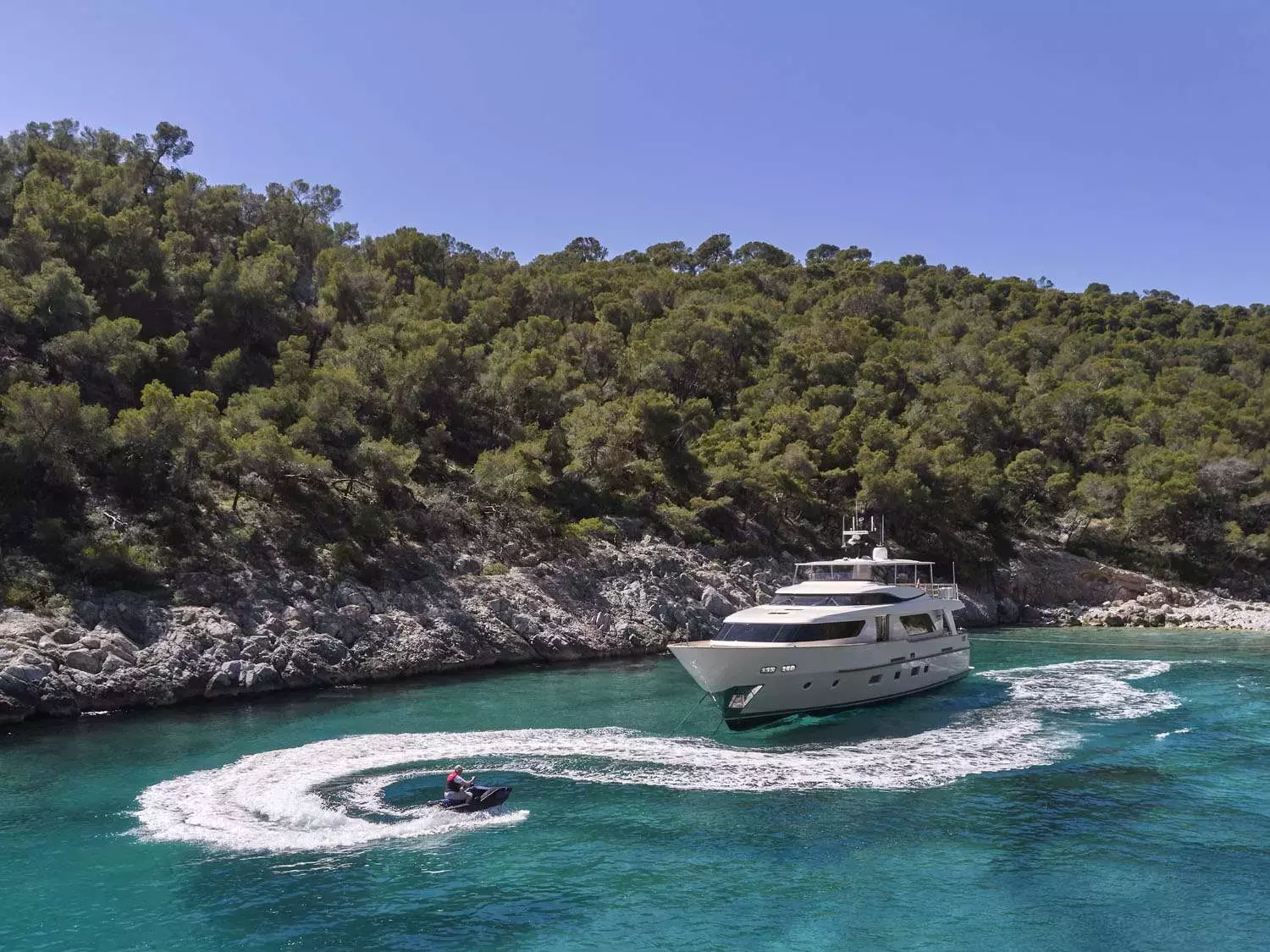 Flor by Sanlorenzo - Special Offer for a private Motor Yacht Charter in Zakynthos with a crew