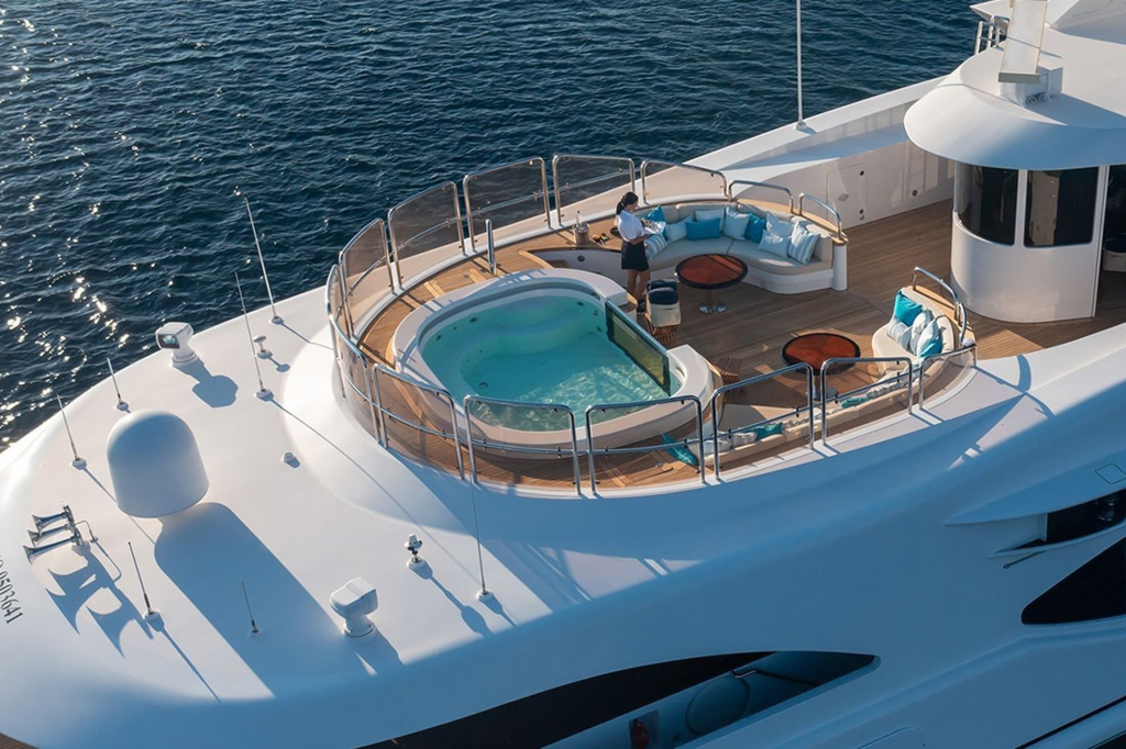 Idyllic by Benetti - Special Offer for a private Superyacht Rental in Corfu with a crew