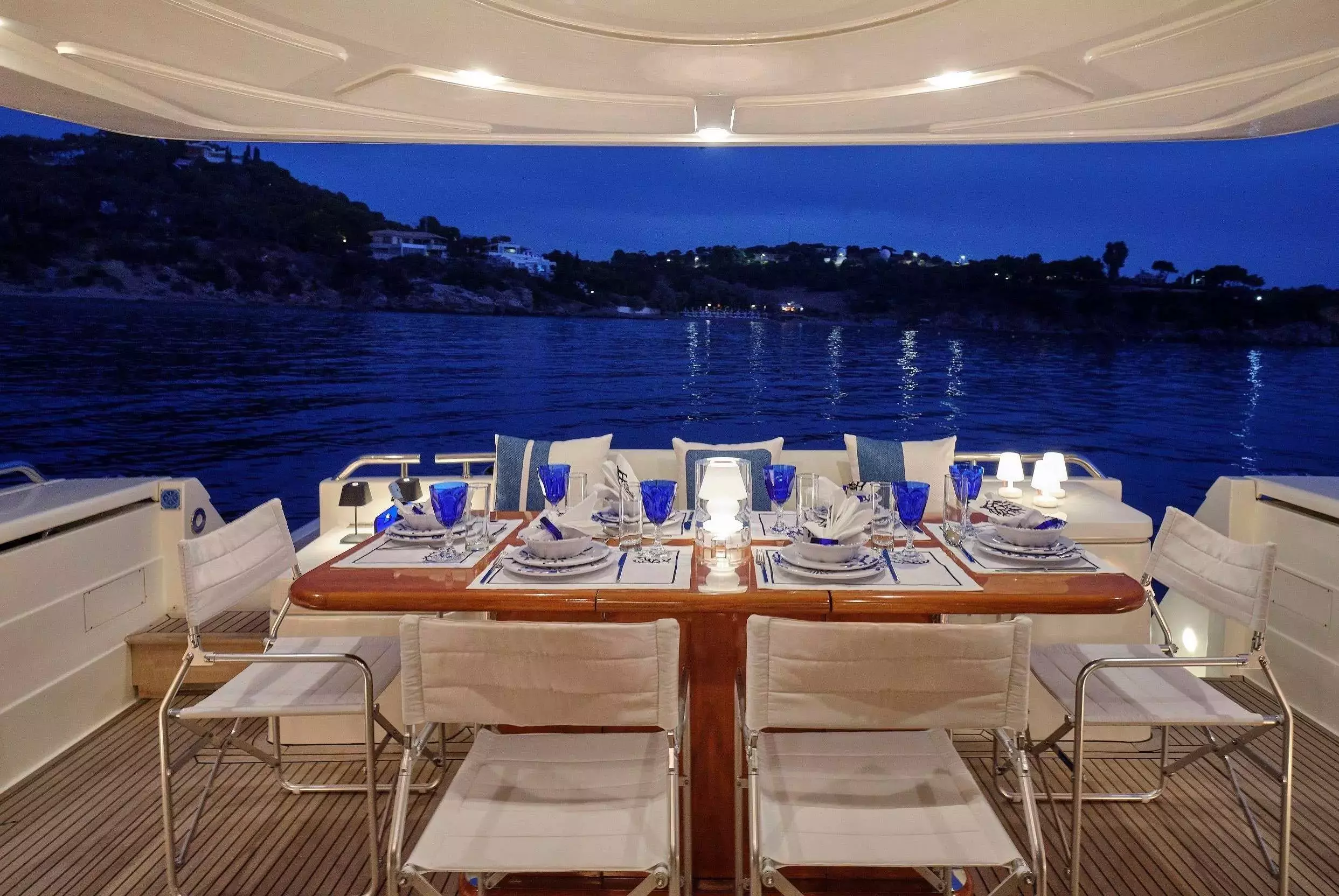 Miren by Ferretti - Special Offer for a private Motor Yacht Charter in Corfu with a crew