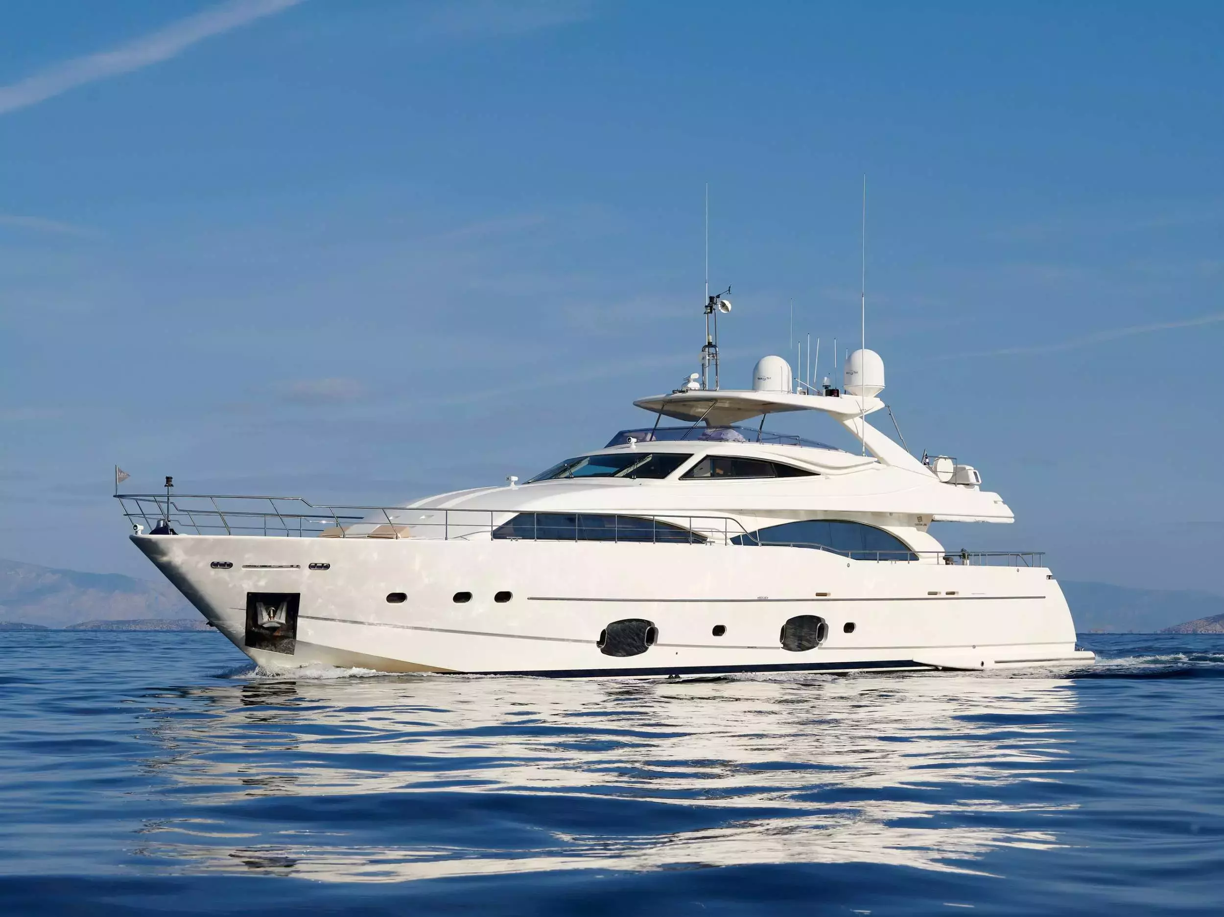 Pareakki by Ferretti - Special Offer for a private Motor Yacht Charter in Mykonos with a crew