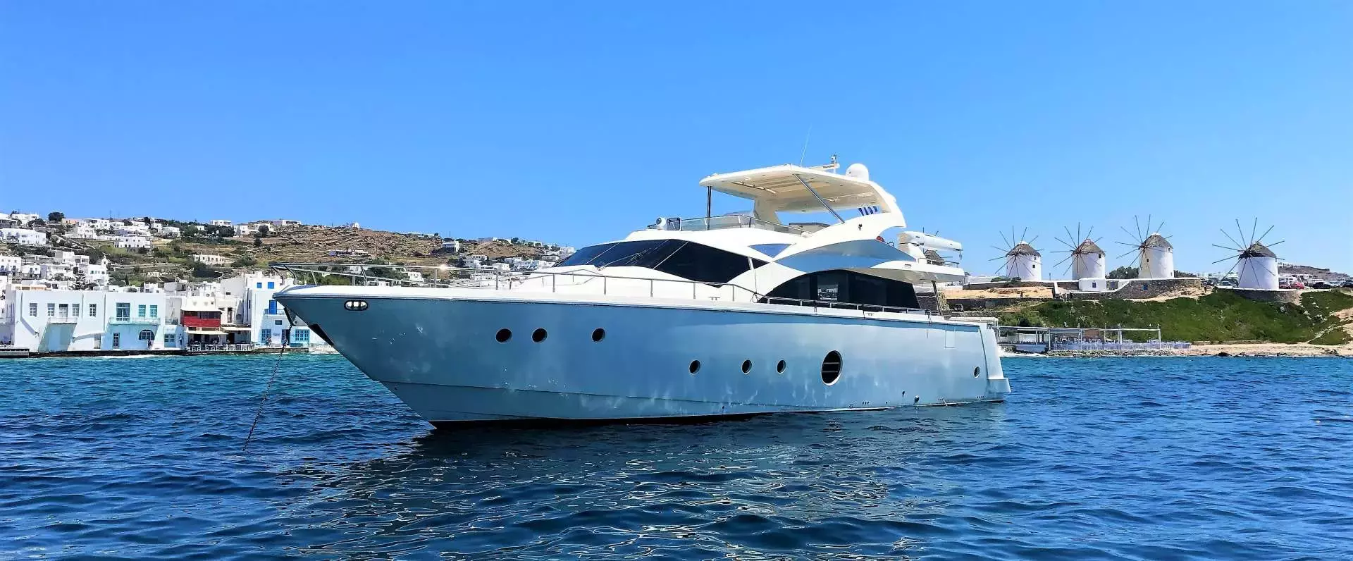 Questa e Vita by Aicon - Special Offer for a private Motor Yacht Charter in Corfu with a crew