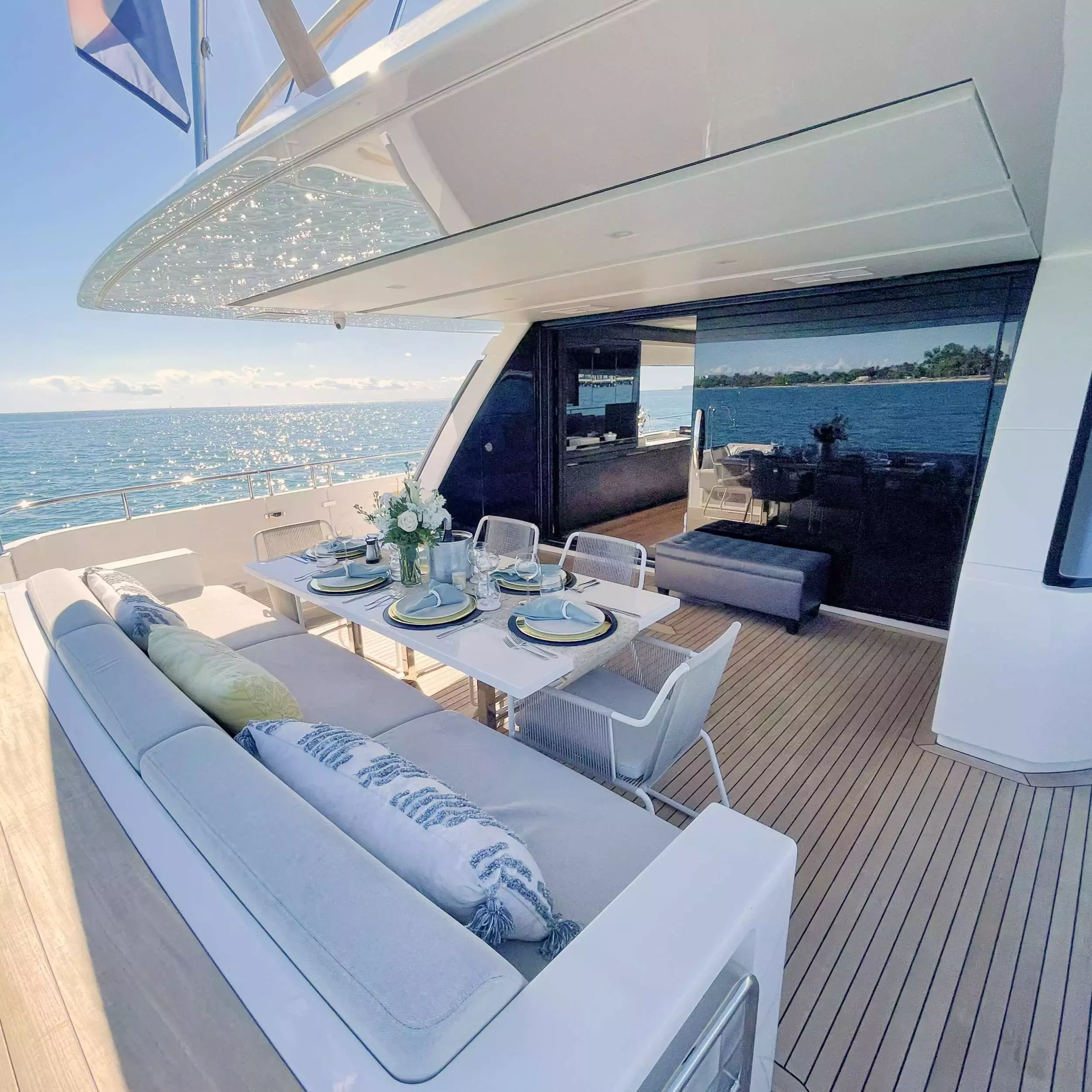 C-Daze by Sanlorenzo - Top rates for a Charter of a private Motor Yacht in Bahamas