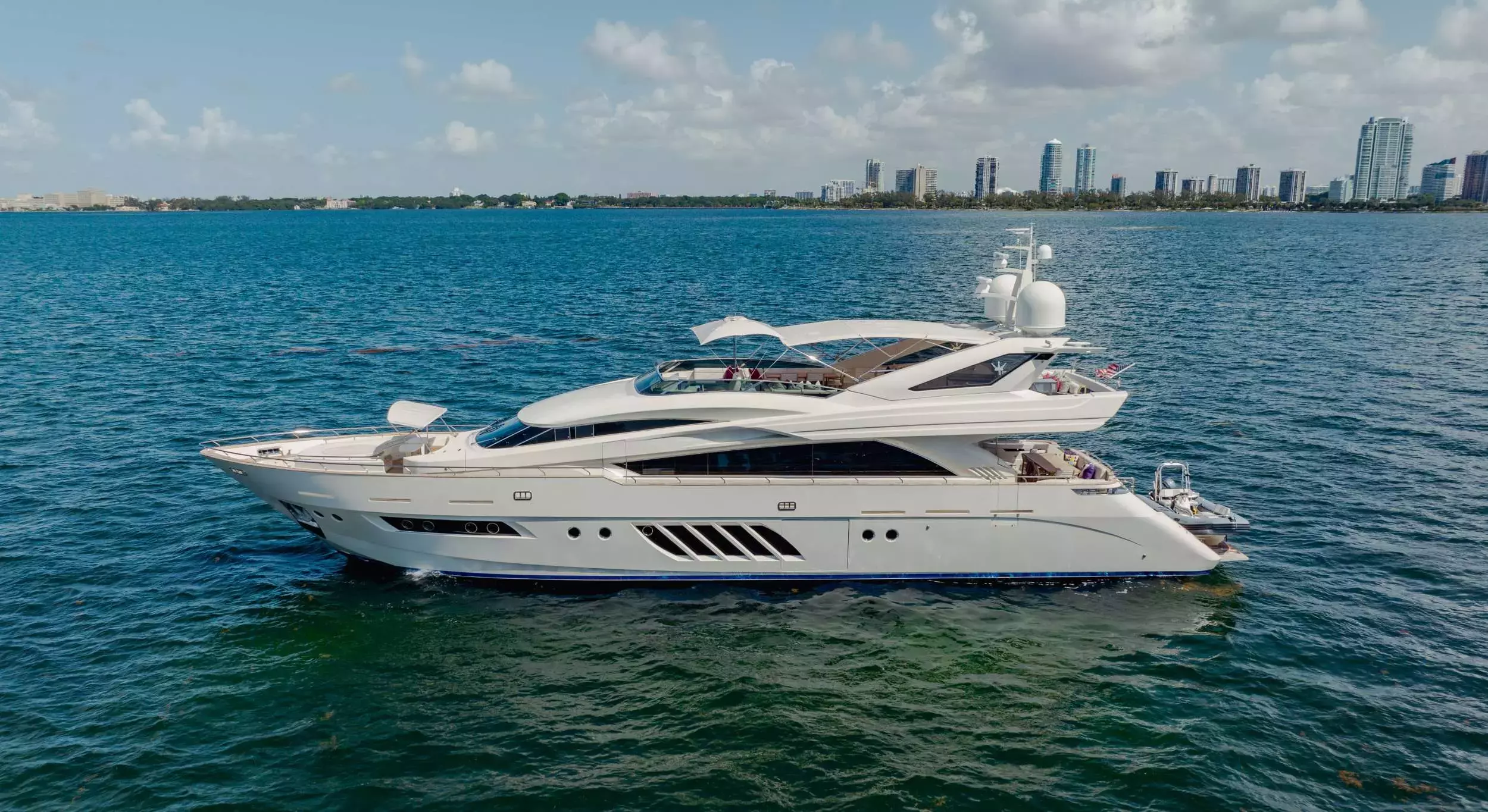 Casual by Dominator - Special Offer for a private Motor Yacht Charter in Fort Lauderdale with a crew