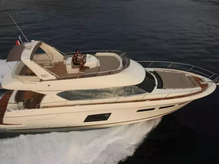 Bel Ami by Prestige Yachts - Special Offer for a private Motor Yacht Charter in Cap DAil with a crew