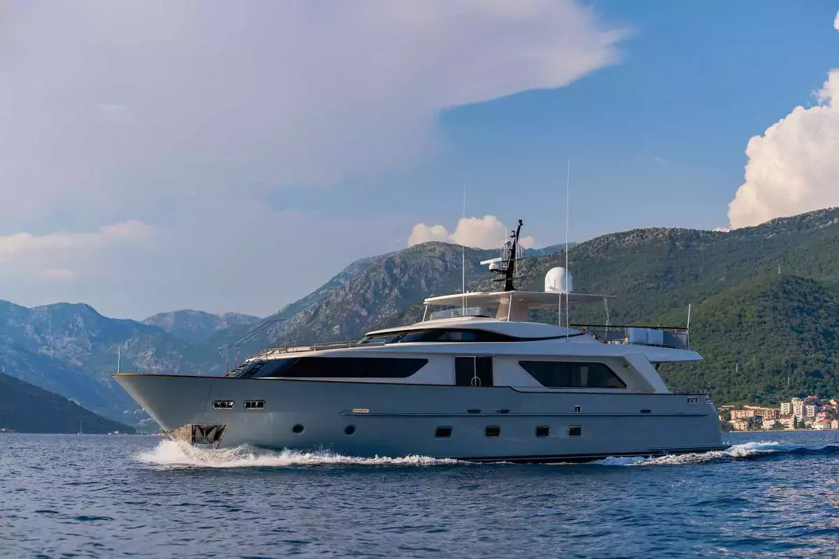 Valentina II by Sanlorenzo - Special Offer for a private Motor Yacht Charter in Pula with a crew