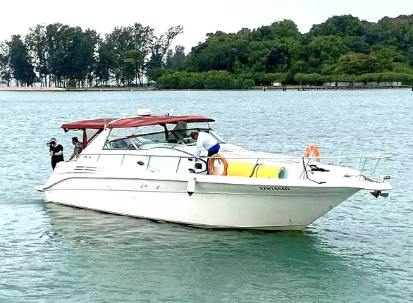 Why Knot II by Custom Made - Special Offer for a private Motor Yacht Charter in Sentosa with a crew