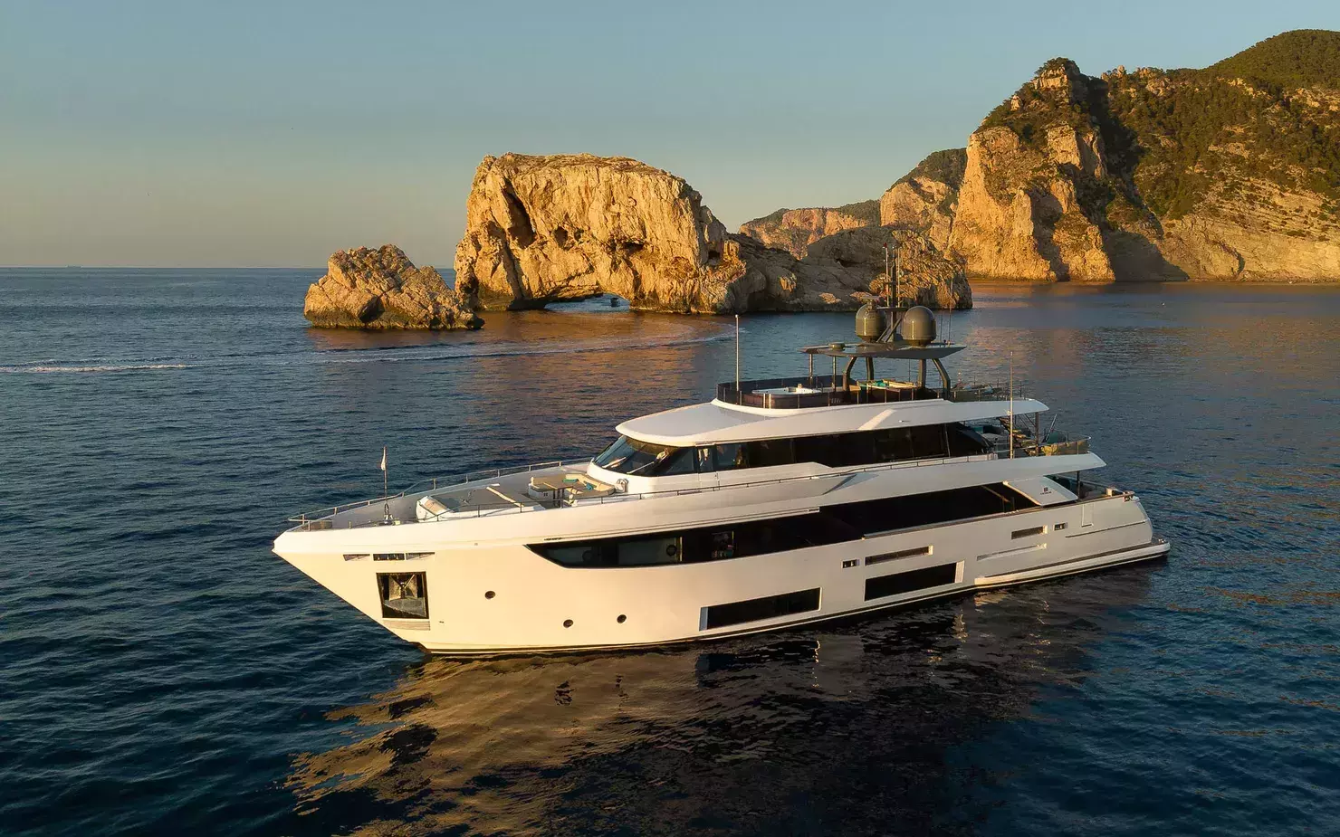 Acqua by Custom Made - Special Offer for a private Superyacht Rental in Menorca with a crew