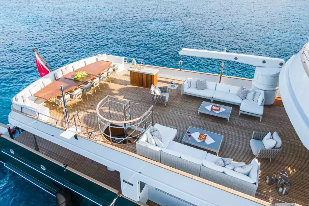 Emerald by Feadship - Special Offer for a private Superyacht Charter in Abu Dhabi with a crew