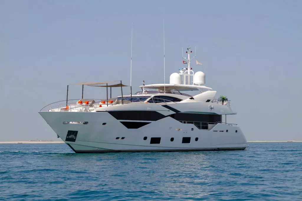 Legende by Sunseeker - Top rates for a Charter of a private Superyacht in United Arab Emirates