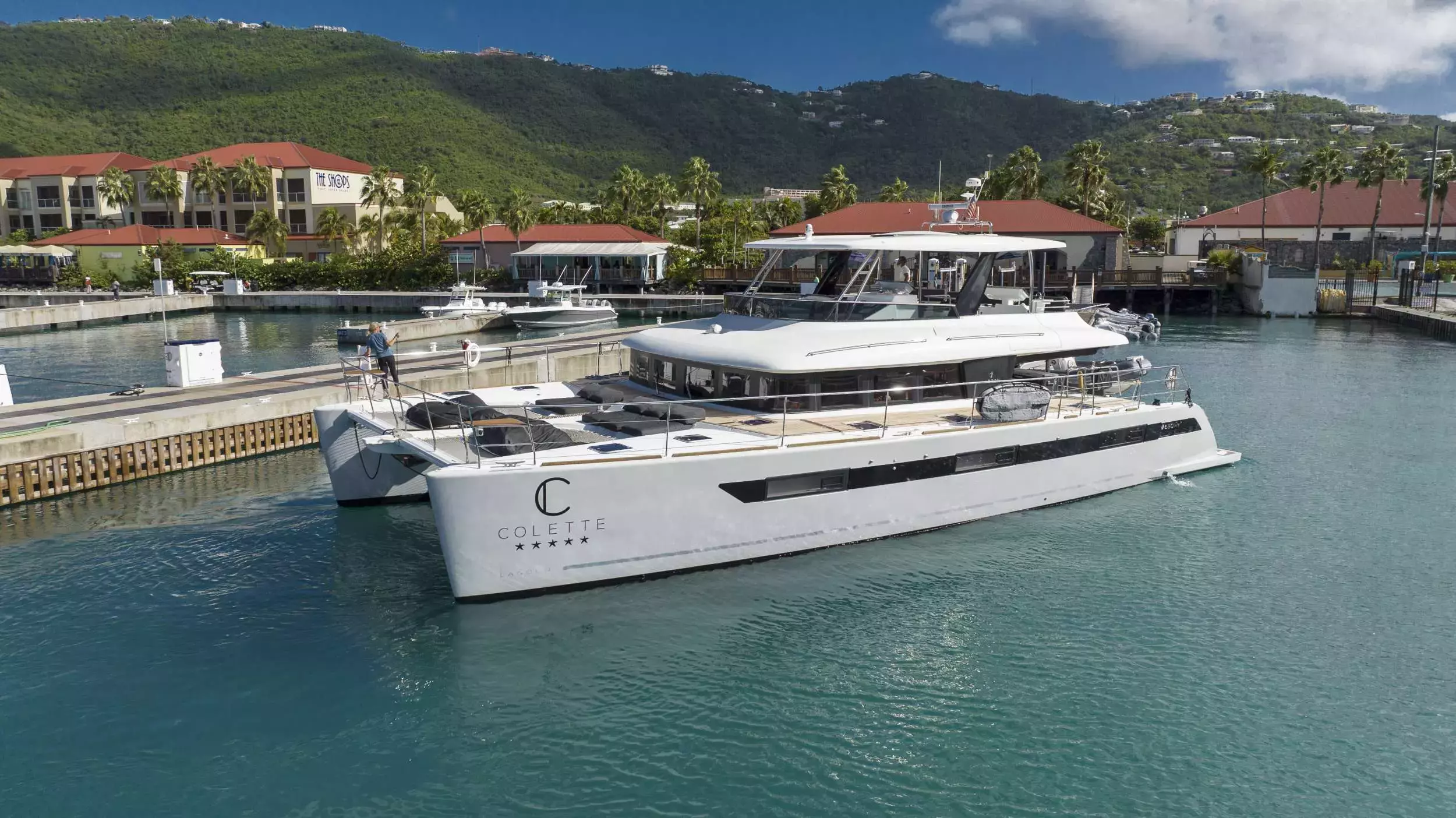 Colette by Lagoon - Special Offer for a private Power Catamaran Rental in St Thomas with a crew