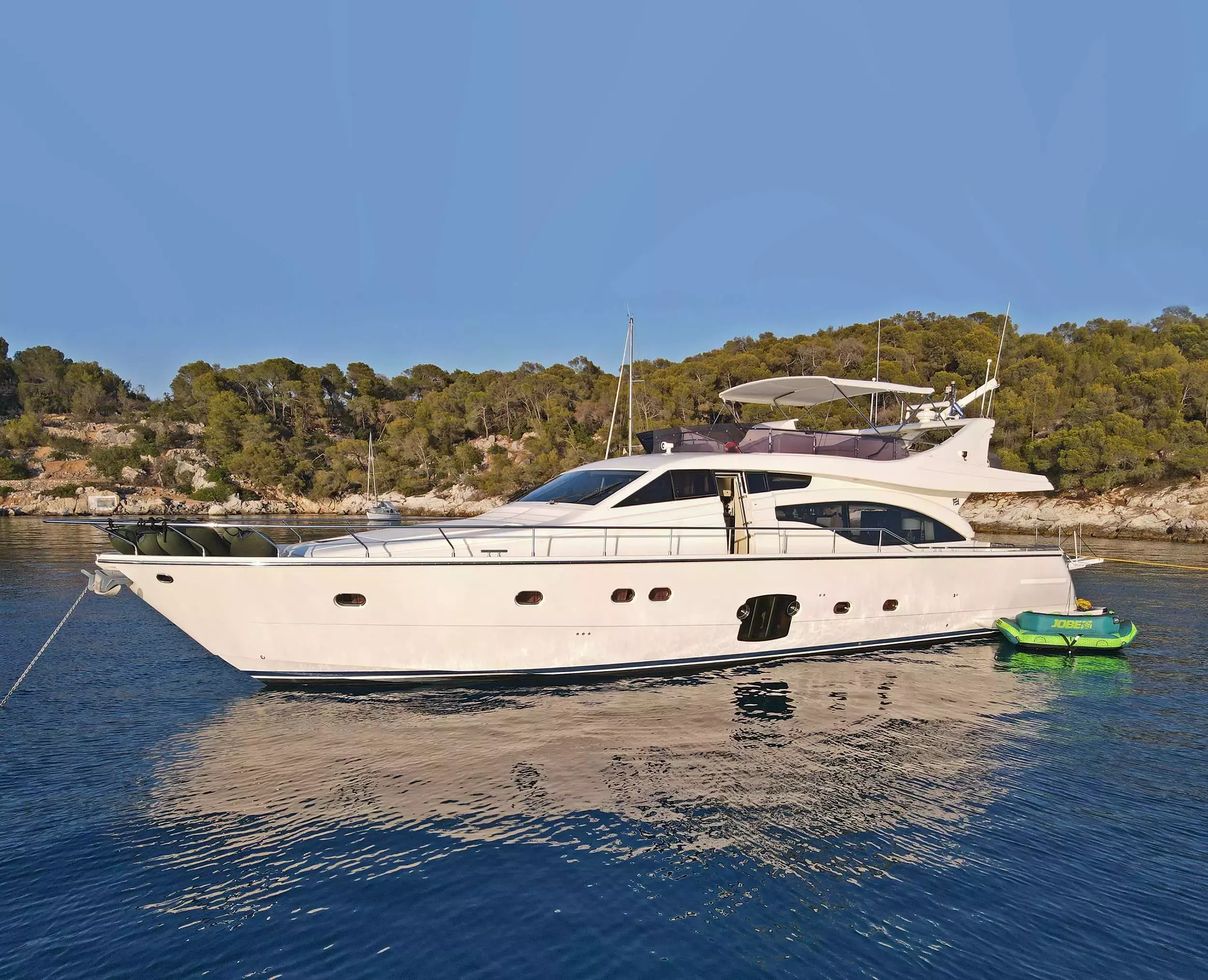 Flow by Ferretti - Special Offer for a private Motor Yacht Charter in Crete with a crew