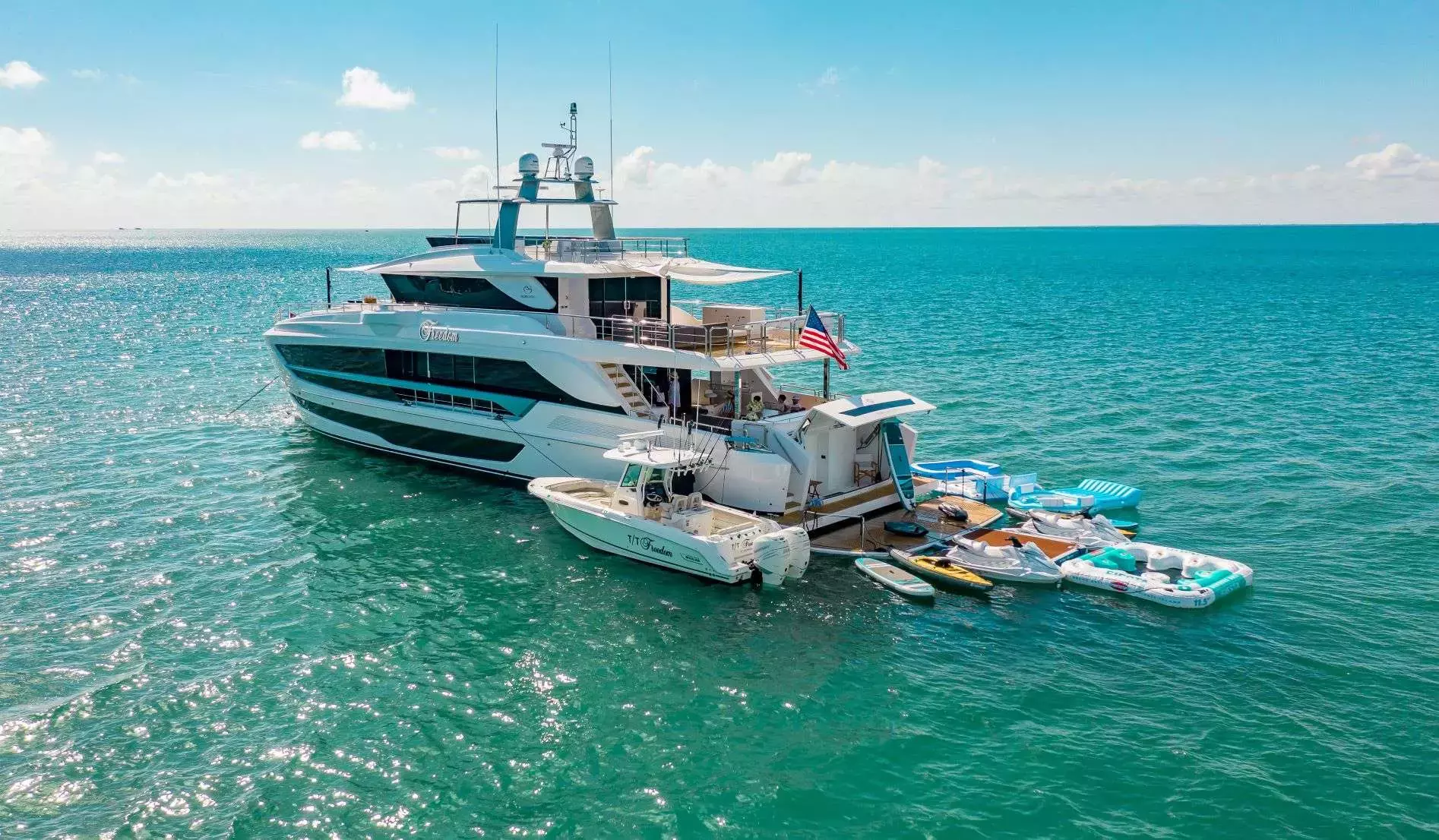 Freedom I by Horizon - Special Offer for a private Superyacht Charter in Marigot with a crew