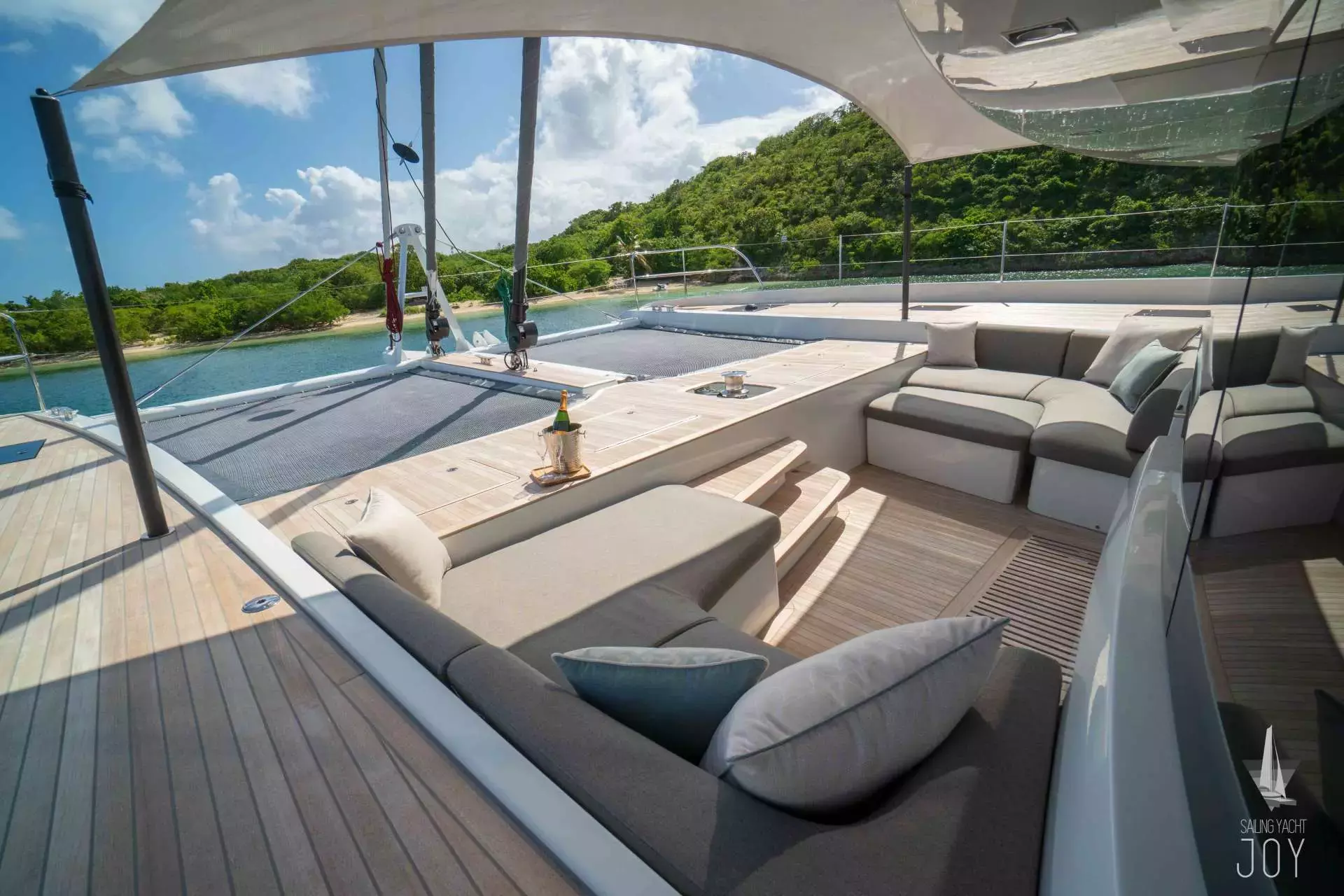 Joy II by Lagoon - Special Offer for a private Luxury Catamaran Charter in Viseisei with a crew