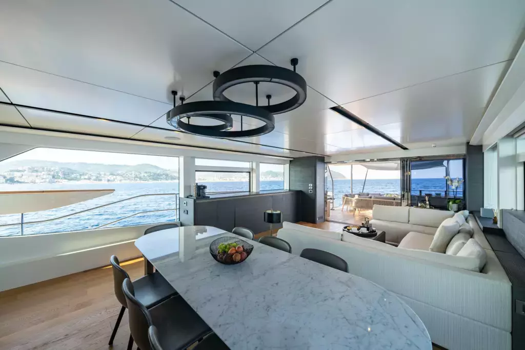 Maoria by Numarine - Special Offer for a private Motor Yacht Charter in Cannes with a crew