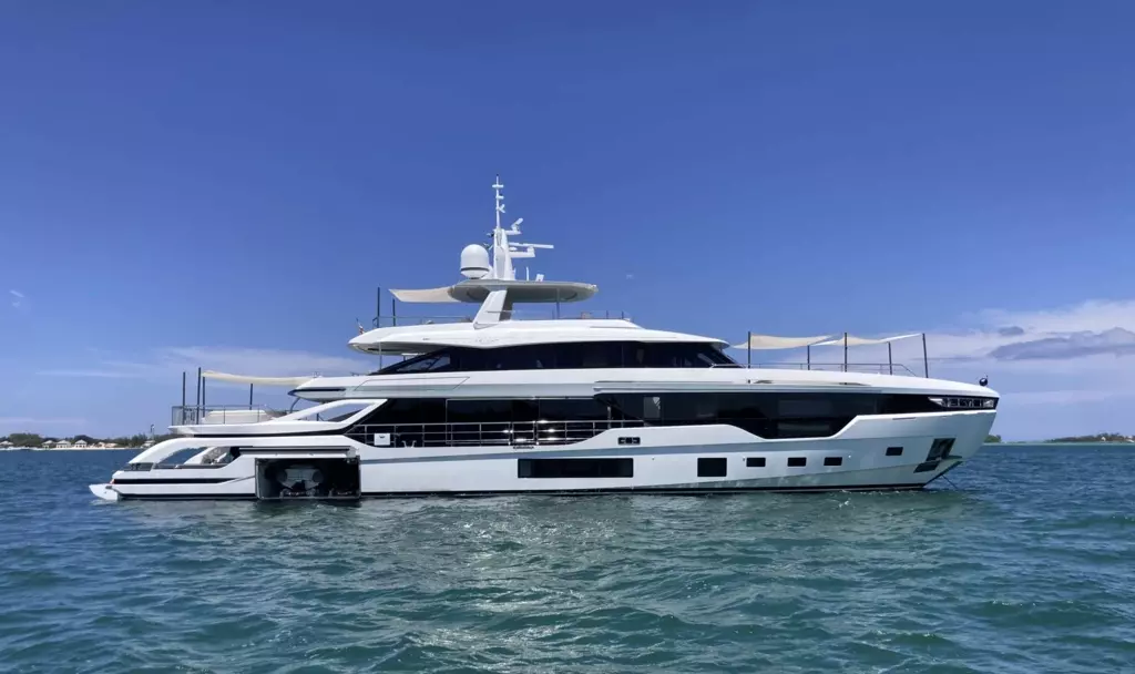Bora Gora by Azimut - Special Offer for a private Superyacht Rental in Nassau with a crew