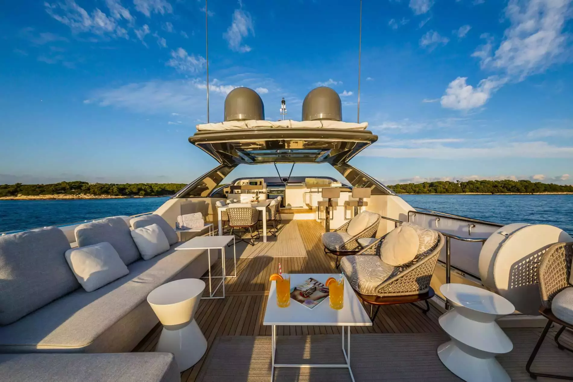 Damari by Ferretti - Special Offer for a private Superyacht Charter in Rogoznica with a crew