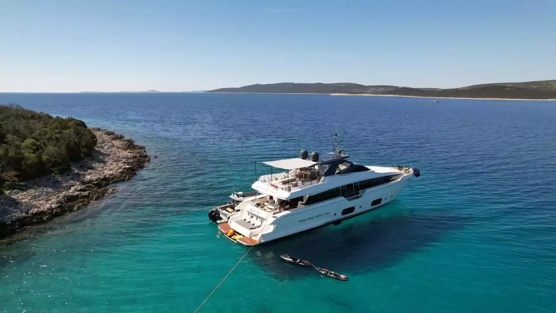Damari by Ferretti - Special Offer for a private Superyacht Charter in Trogir with a crew