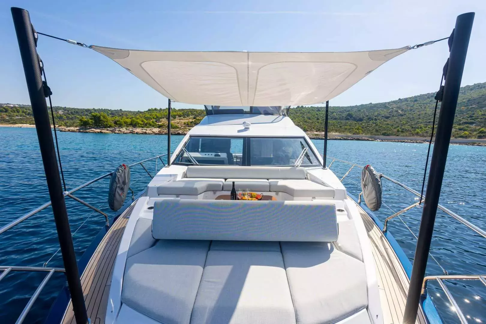 Genesis by Azimut - Special Offer for a private Motor Yacht Charter in Hvar with a crew