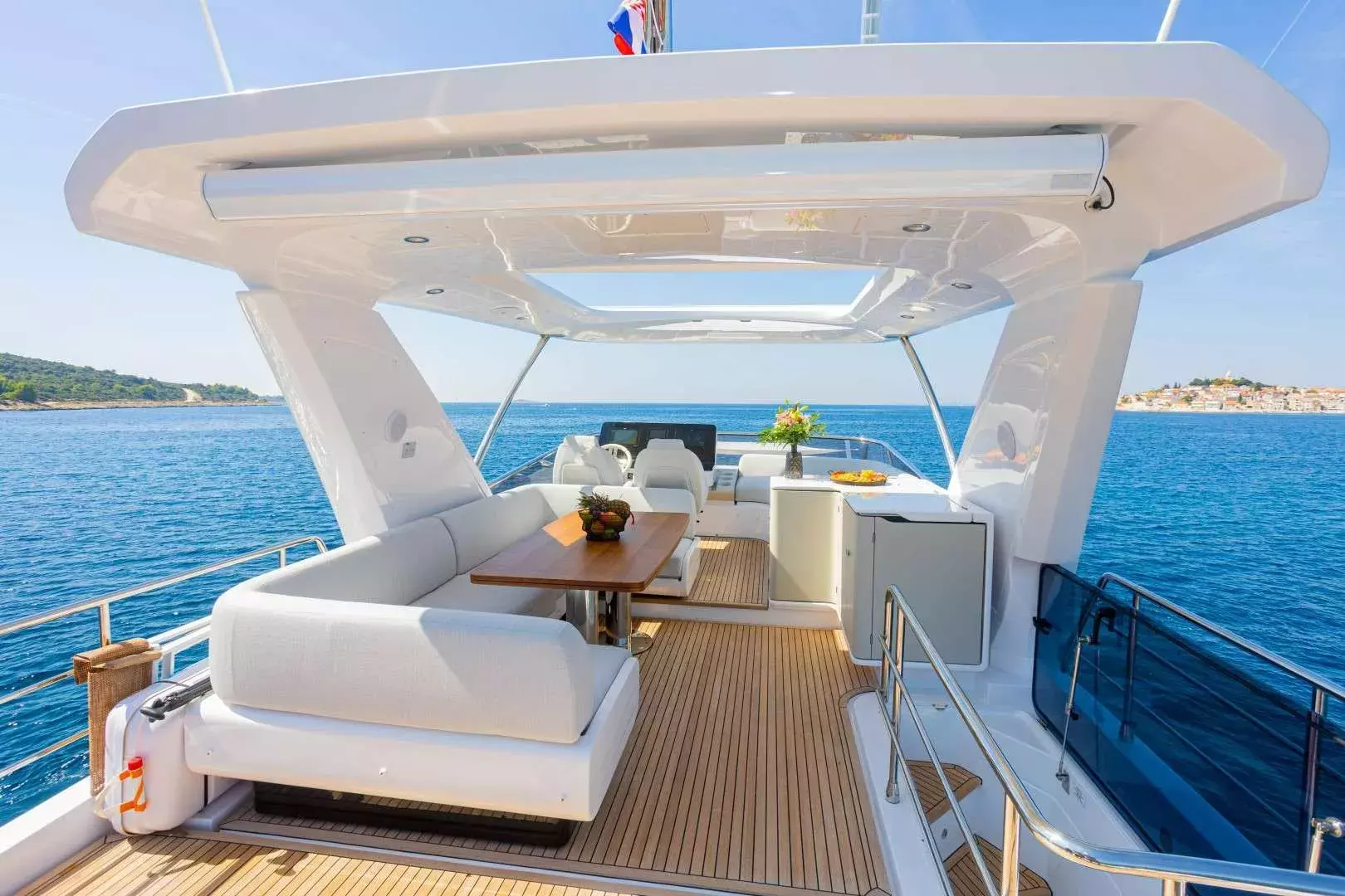 Genesis by Azimut - Special Offer for a private Motor Yacht Charter in Zadar with a crew